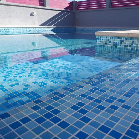 Großzügige, helle Ferienwohnung in Liznjan / Istrien / Kroatien m. Pool Exterior foto