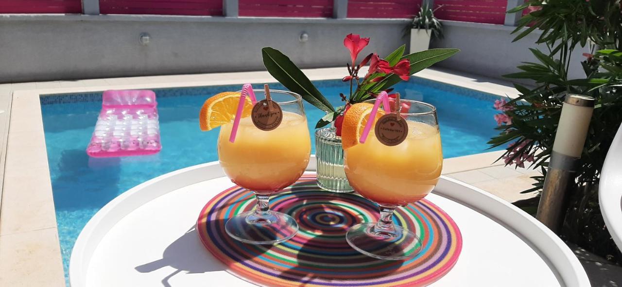Adria Dream: Seaside With Pool In Istrian Apartment