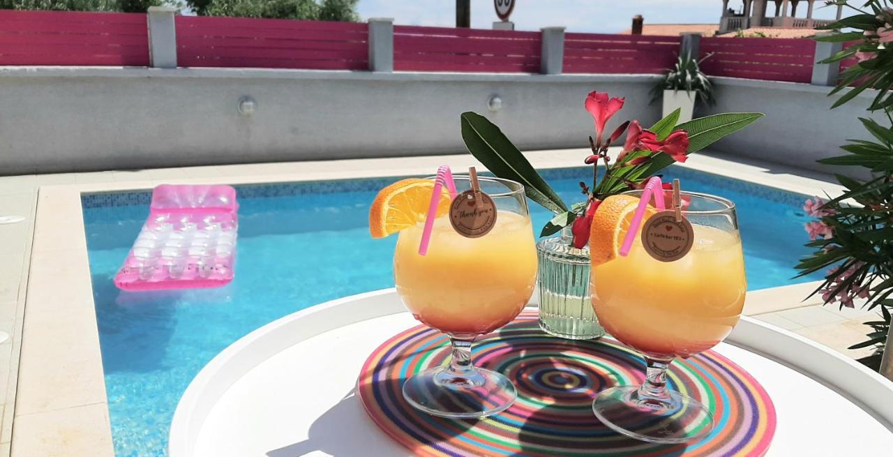 Adria Dream: Seaside With Pool In Istrian Apartment